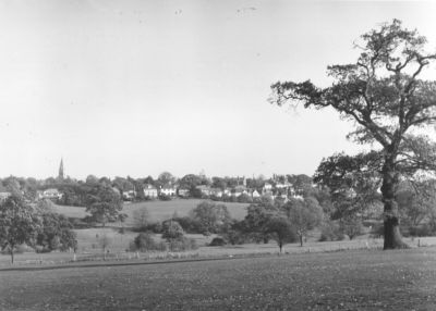 Slades Hill from World's End Lane
From [i]Heritage of Enfield[/i] exhibition, 1970.
Keywords: Slades Hill;golf courses;leisure