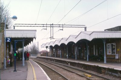 Edmonton Green station
Edmonton Green station, with its original 1872 canopies, is on the Great Eastern Railway line from Liverpool Street to Enfield Town. Edmonton goods depot, served by the railway, closed in 1964.
Keywords: rail transport;railway stations