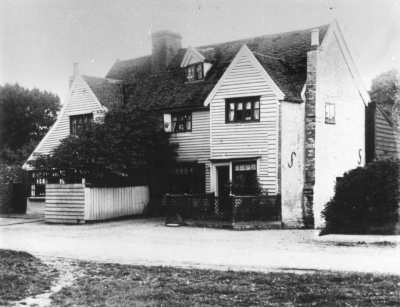 Fallow Buck, Clay Hill, about 1890
Keywords: pubs