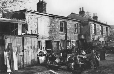 Laing's Garage and old houses
