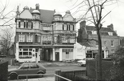 Jolly Butchers public house and nos. 172 to 174 Baker Street
Photograph from Enfield Preservation Society photographic  street survey, November 1986. 174 is known as Hayward House.
Keywords: pubs;Grade II listed