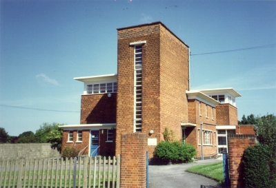 de Bohun Library, health centre and gates
Green Road, London N14 4AD. Now a primary school. Listed grade II. Designed in 1936 by W T Curtis and H W Burchett of the Middlesex County Council's Architects' Department.
Keywords: libraries;schools;1930s