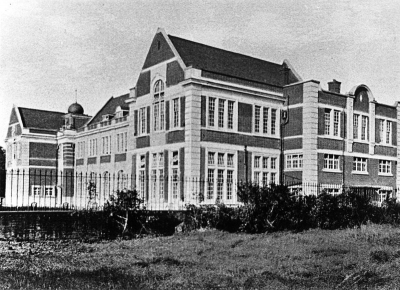 Enfield County Upper School
Keywords: schools