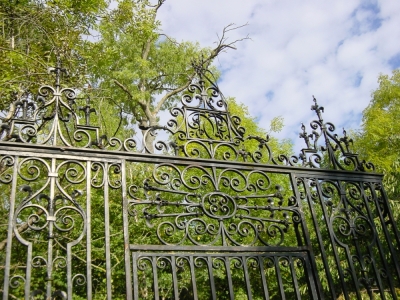 Gough Park gateway
Detail of wrought iron work.
Keywords: gateways