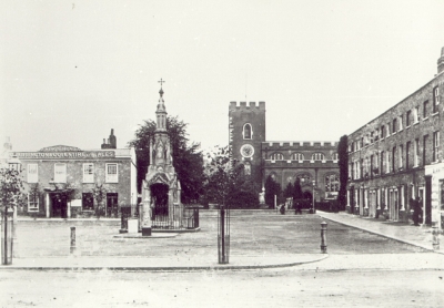Market place about 1890
The old King's Head, St. Andrew's Church and old houses on the east side.
Keywords: 1890;market places;market crosses;pubs;pumps;St Andrews Church;churches