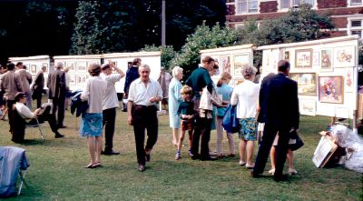 Art exhibition on library green
Keywords: leisure;markets;art