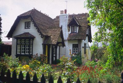 Bulls Cross Lodge 
Gilmore Close. Almost destroyed by fire in 1992, restored by Enfield Council.
Keywords: historic buildings;Grade II listed;19th century