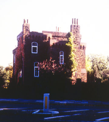 Castleleigh
Keywords: 19th century;historic houses