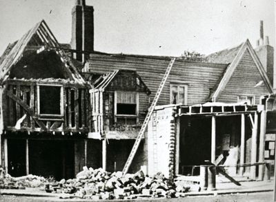 Demolition of shops at corner of The Town and London Road
 

[i]Reproduction right held by Enfield Local Studies Library and Archive.[/i]
Keywords: shops;demolished buildings