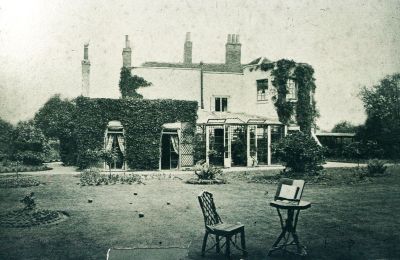 Percy House, on site of Post Office in Church Street, about 1900
 

[i]Reproduction right held by Enfield Local Studies Library and Archive.[/i]
Keywords: demolished buildings;houses;1900s;gardens