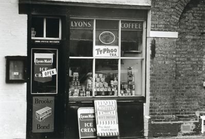 Shop at 25 Gentleman's Row, 1960s
Keywords: shops