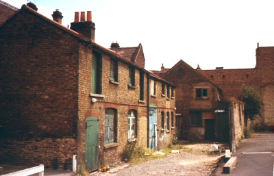Rear of nos. 5,6,7 and 8 The Town, summer 1979
Keywords: shops;1970s;roads and streets