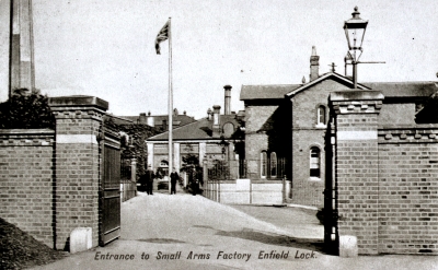 RSAF front gate
Postcard.
Keywords: factories;industry;Royal Small Arms Factory;RSAF