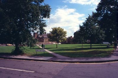 St. Michael's Green, Chase Side
Keywords: parks