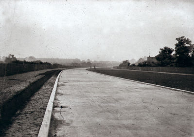 Great Cambridge Road, A10, opened in 1926
Keywords: roads and streets
