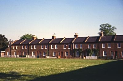 Terraced houses, Holly Walk
Keywords: houses
