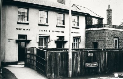 Crown and Horseshoes public house
Keywords: pubs