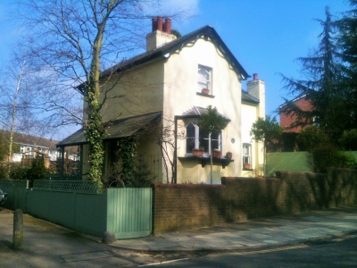 Church Hill, N21, 55 (Stone Hall Lodge)
Keywords: locally listed;walls;Winchmore Hill