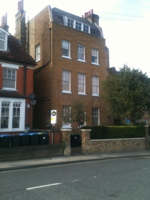 Wades Hill, wall in front of Glenwood House
Keywords: locally listed;Winchmore Hill;walls