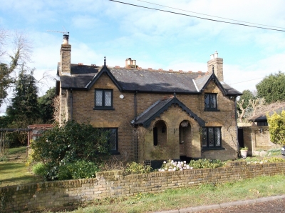 Burnt Farm Ride. Cottages.
Former agricultural workers' cottages.
